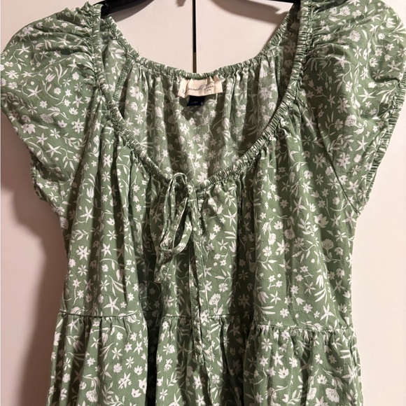 Universal Threads Green Floral Women's Dress - Picture 4 of 7